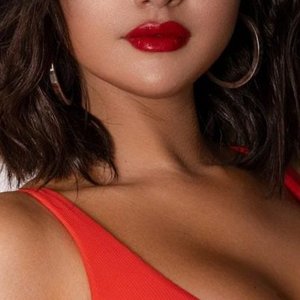 Selena Gomes Nude