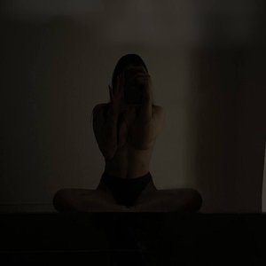 Leron Baron Nude