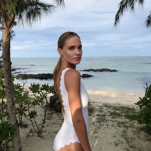 Glyukoza Nude