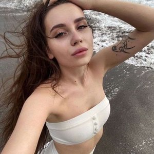Yuliya Godunova Nude