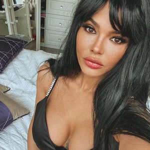 Karina Zvereva Nude