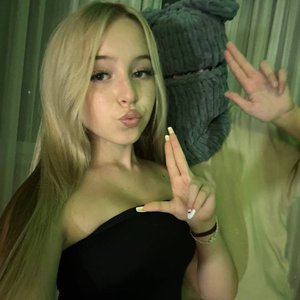 Ksyusha Avdeeva Iz Shgsh Nude