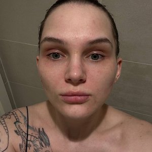 Leron Baron Nude