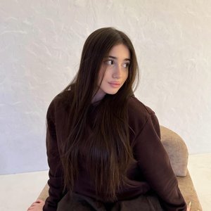 Niyarka Nude