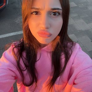 Niyarka Nude