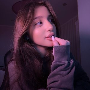 Niyarka Nude
