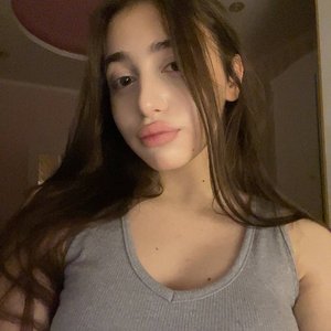 Niyarka Nude