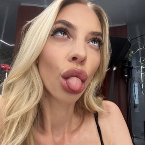 Nadezhda Sysoeva Nude