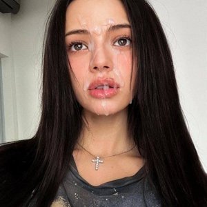 Valya Karnaval Nude