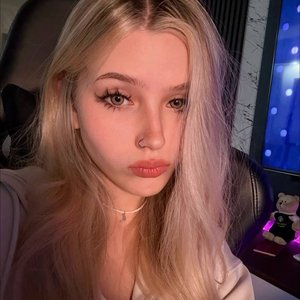 Whylollycry Nude