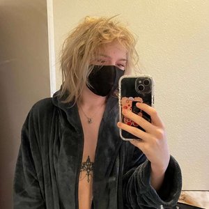 Pinkguno Nude