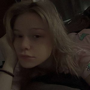 Pinkguno Nude