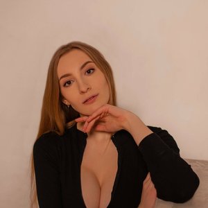 Popazik Nude