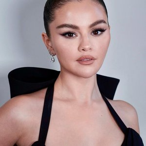 Selena Gomes Nude