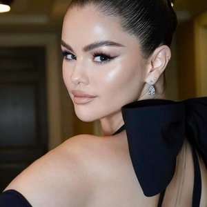 Selena Gomes Nude