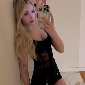 Whylollycry Nude