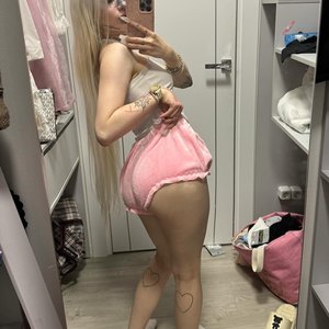 Ksanni Banni Nude