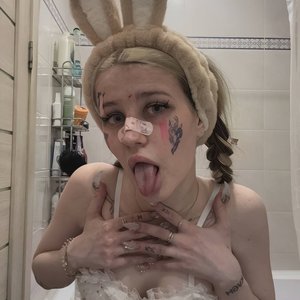 Ksanni Banni Nude