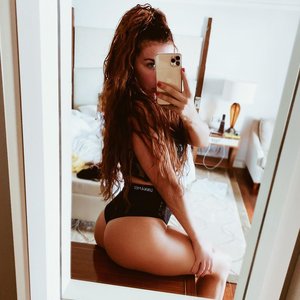 Anna Sedokova Nude