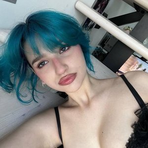 Liza Anokhina Nude