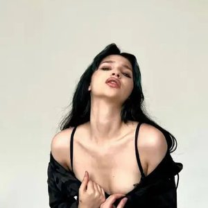 Liza Anokhina Nude