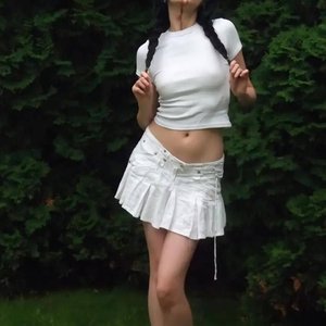 Liza Anokhina Nude
