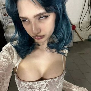 Liza Anokhina Nude