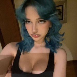 Liza Anokhina Nude