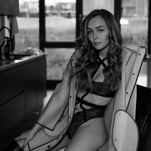 Masha Maeva Nude