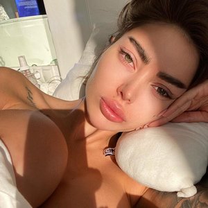 Alena Omovich Nude