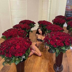 Alena Omovich Nude
