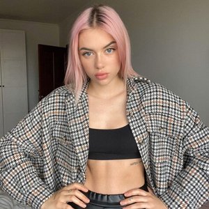 Alina Olesheva Nude