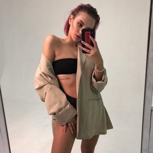 Alina Olesheva Nude