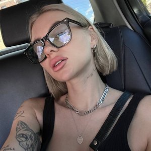 Alina Olesheva Nude