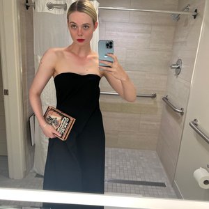 El Fanning Nude