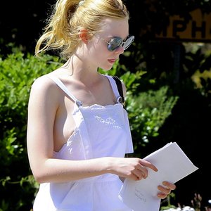 El Fanning Nude