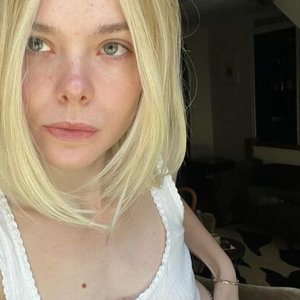 El Fanning Nude