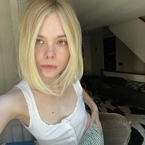 El Fanning Nude
