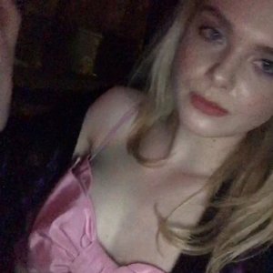 El Fanning Nude