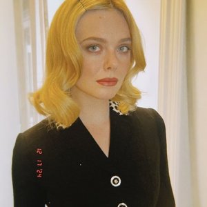 El Fanning Nude