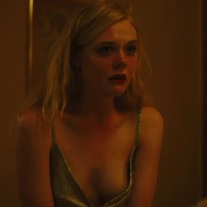 El Fanning Nude