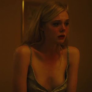 El Fanning Nude