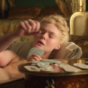 El Fanning Nude