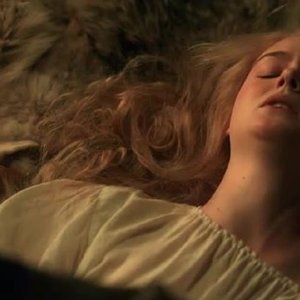 El Fanning Nude