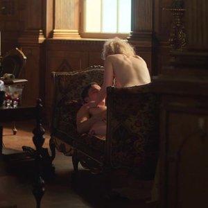 El Fanning Nude