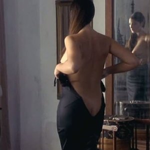 Monika Belluchchi Nude