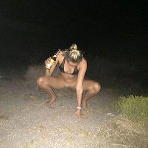 Mayli Sayrus Nude