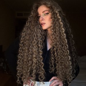 Dinablin Nude