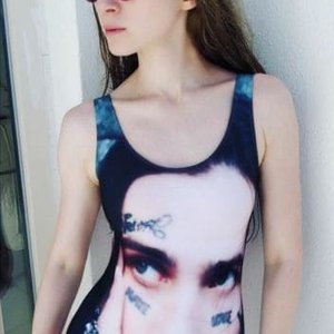 Dinablin Nude