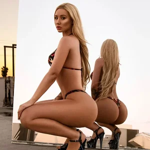 Iggi Azaliya Nude